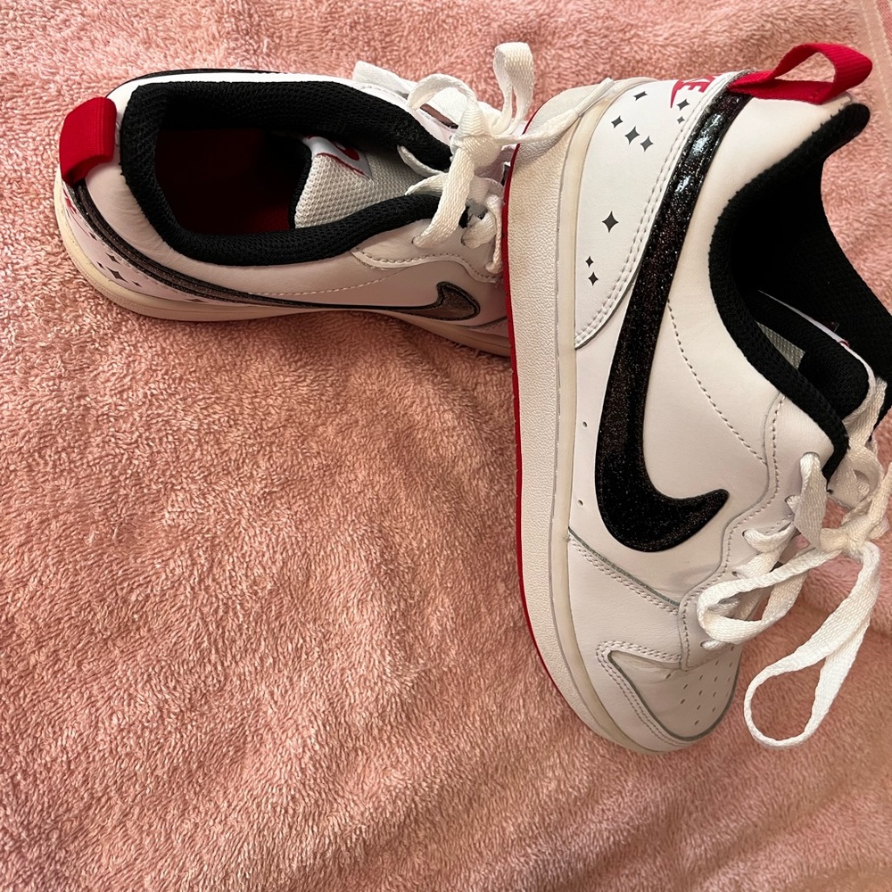 Men White and Black Sneakers